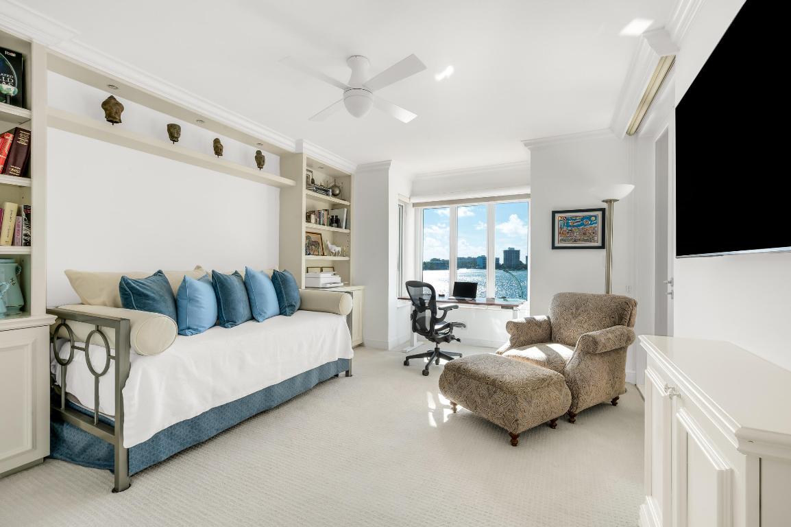 140 SE 5th Avenue Ph50