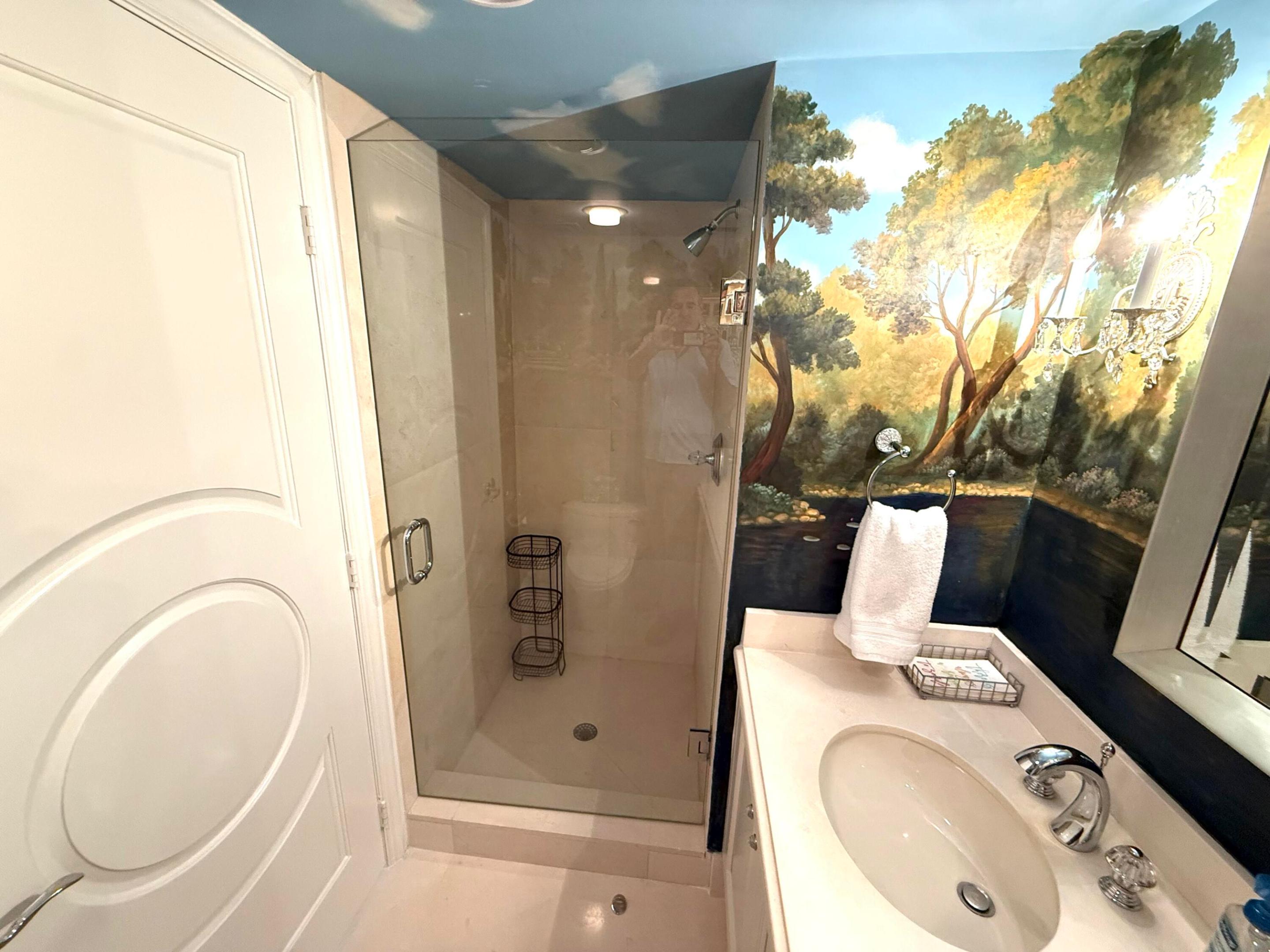 140 SE 5th Avenue Ph50