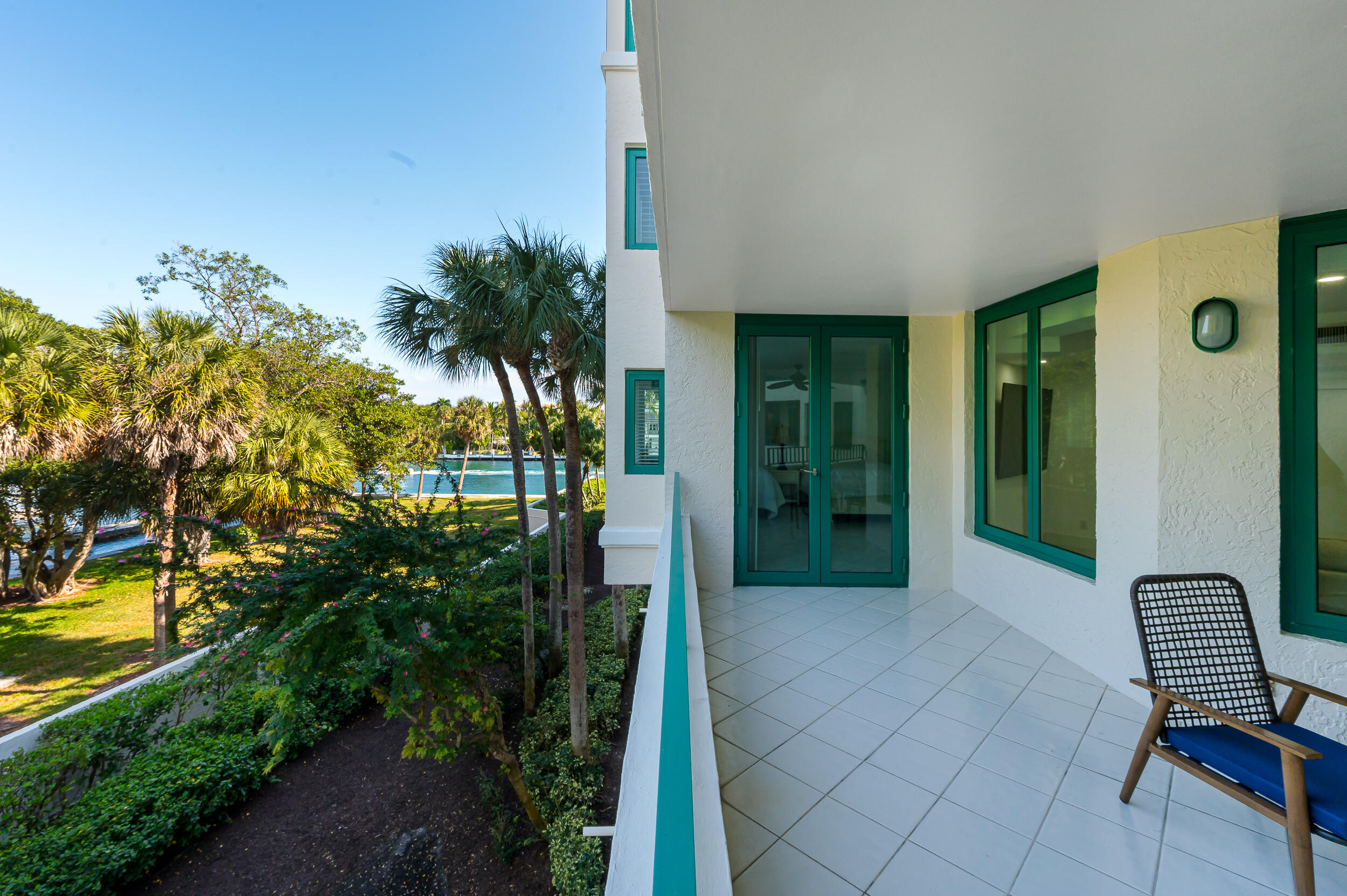 100 SE 5th Avenue 304