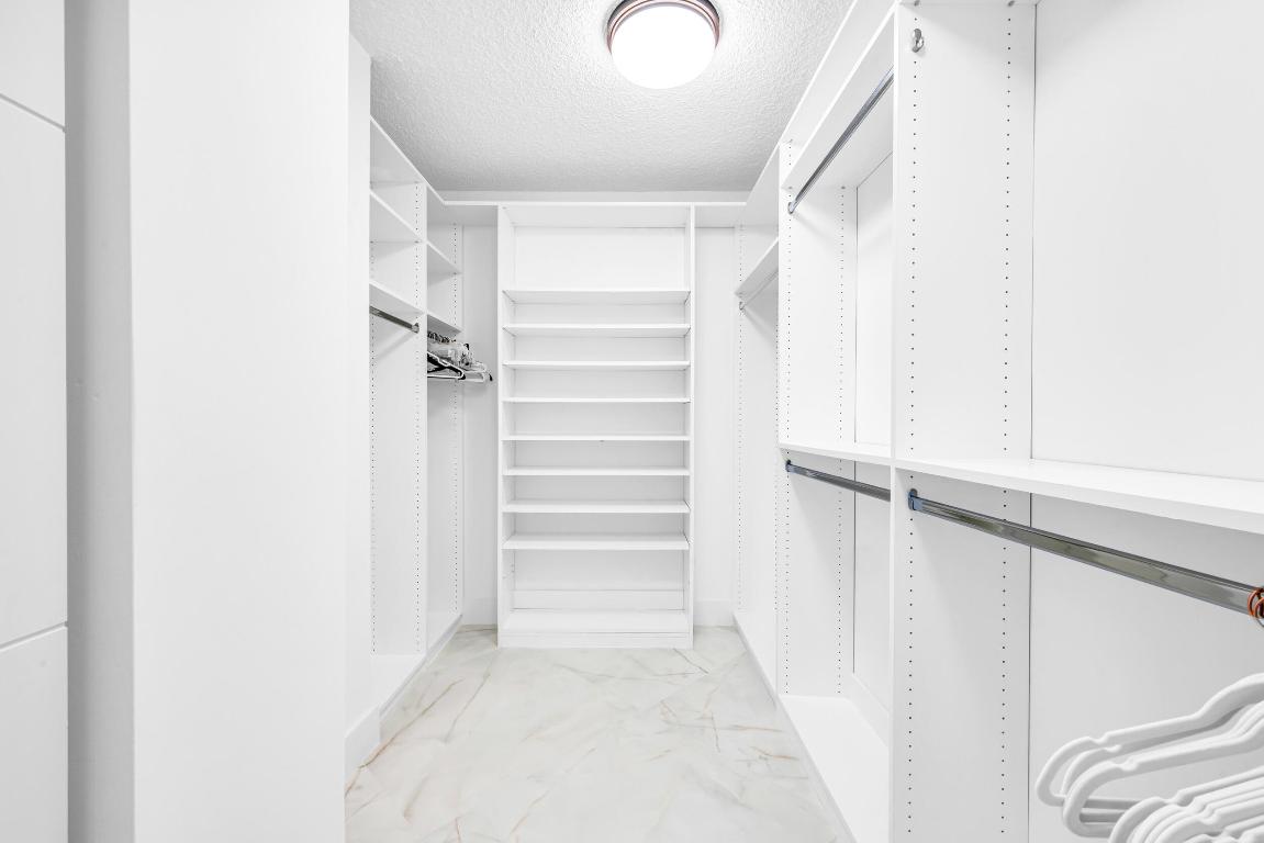 100 SE 5th Avenue 304