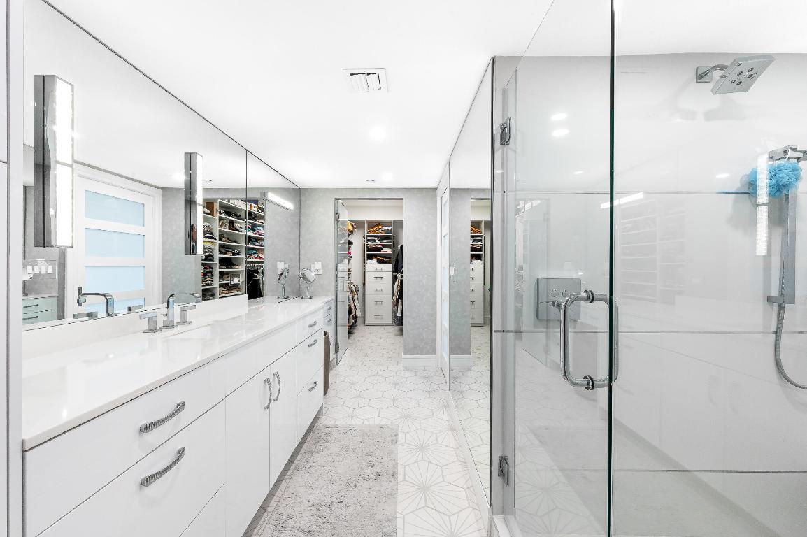 100 SE 5th Avenue 302