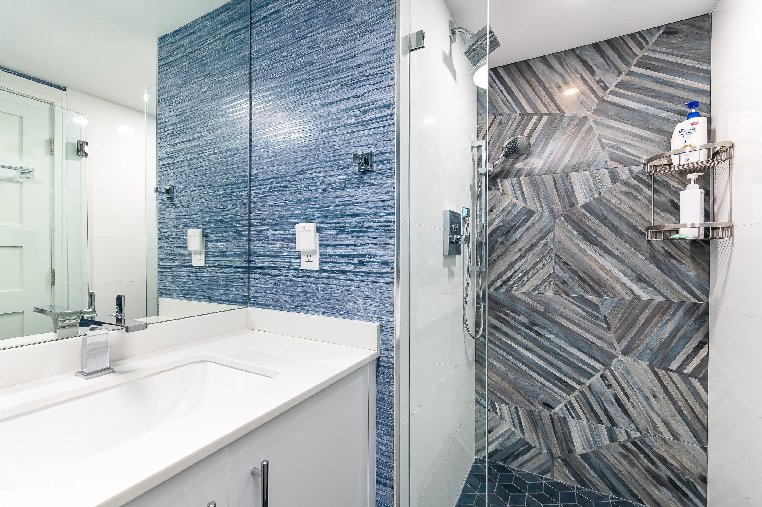 100 SE 5th Avenue 302