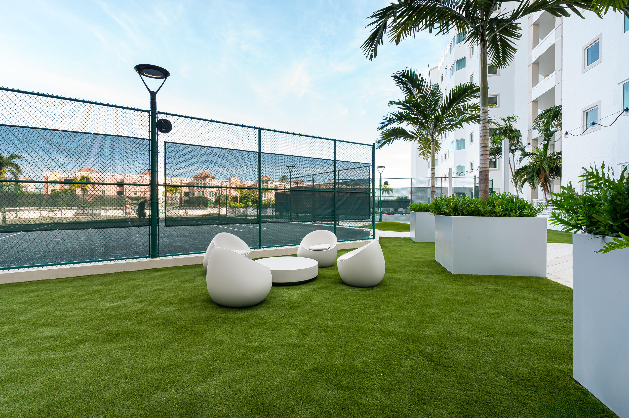 300 SE 5th Avenue 8140