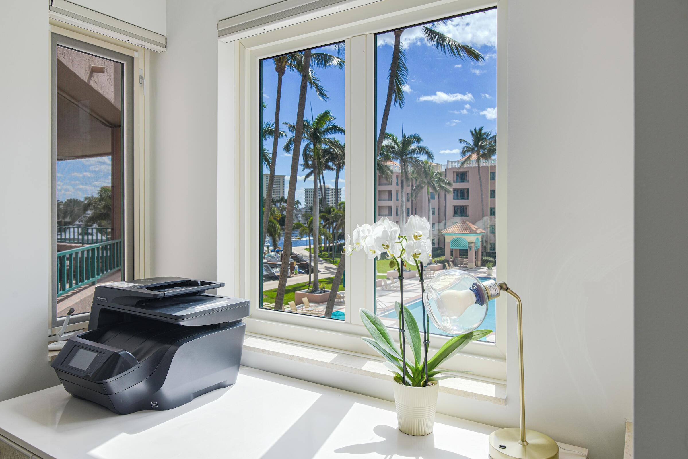 100 SE 5th Avenue 305