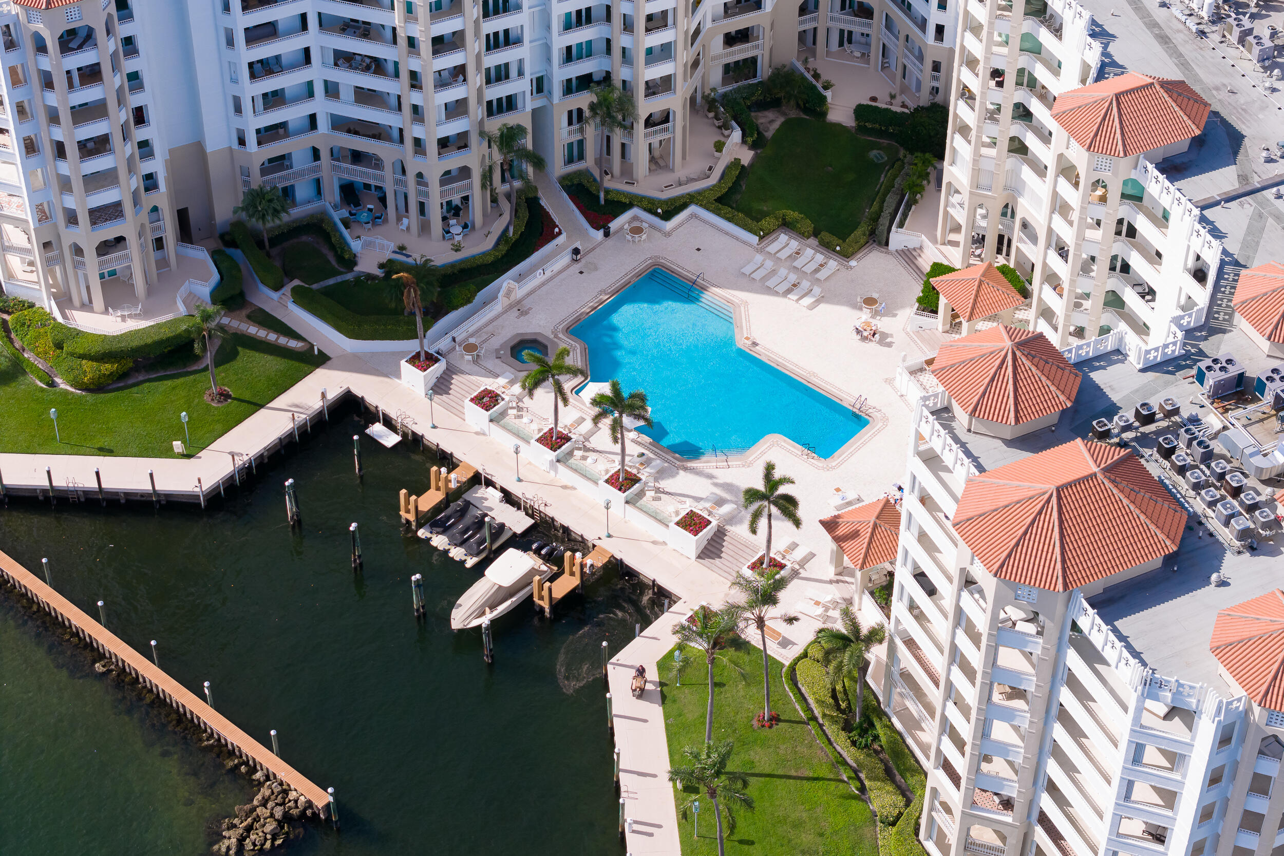 300 SE 5th Avenue 6110