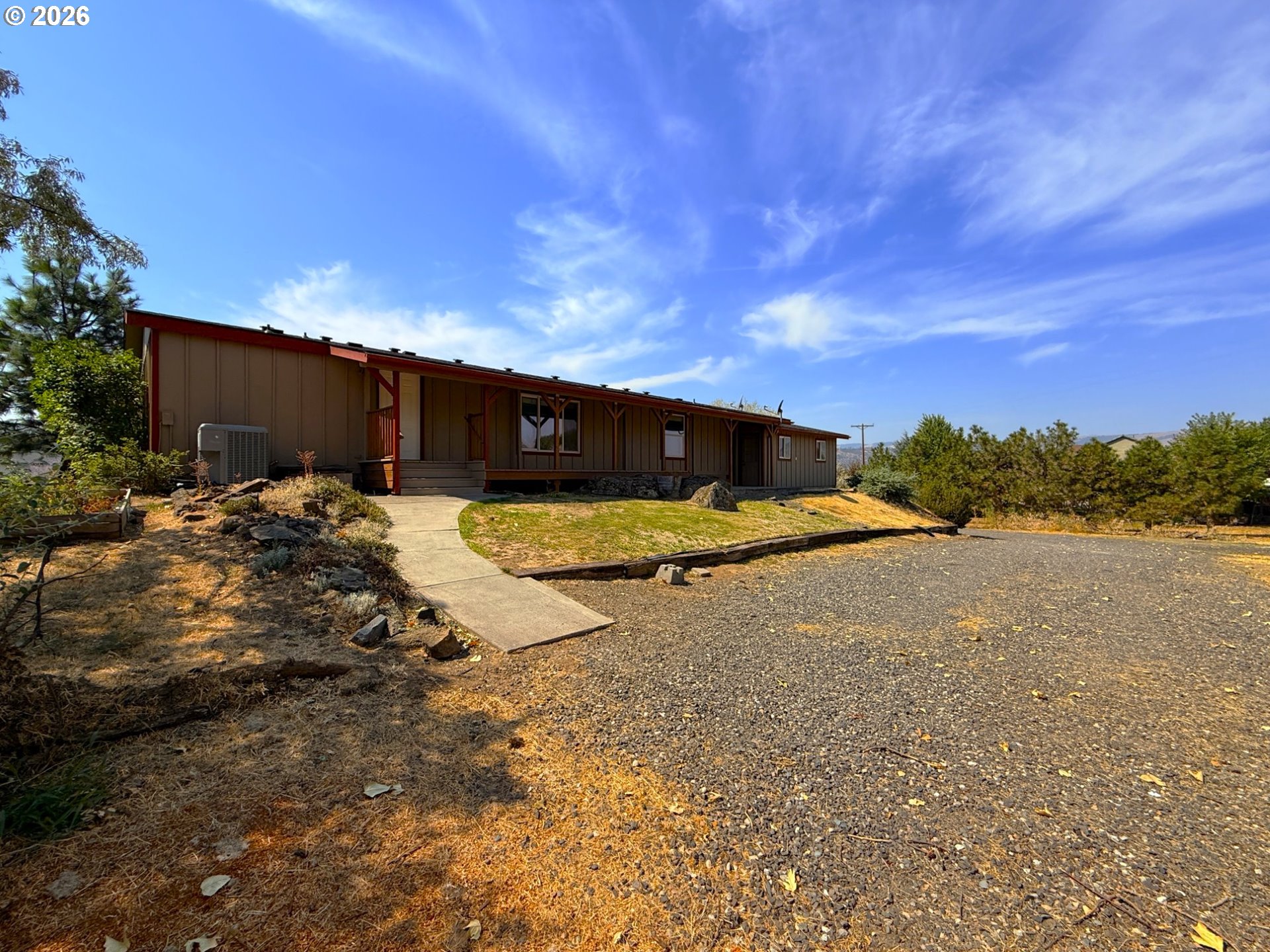 527 Sunridge AVE
