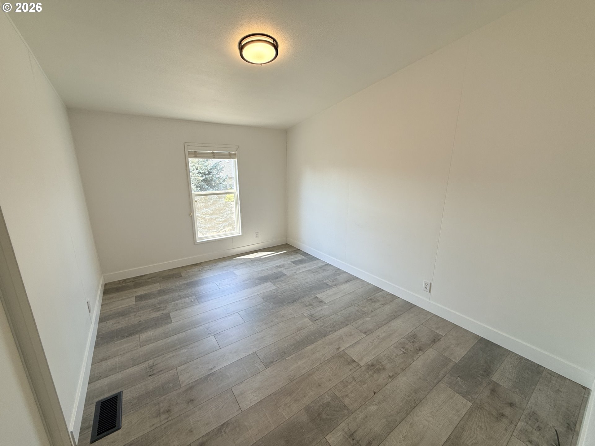 527 Sunridge AVE