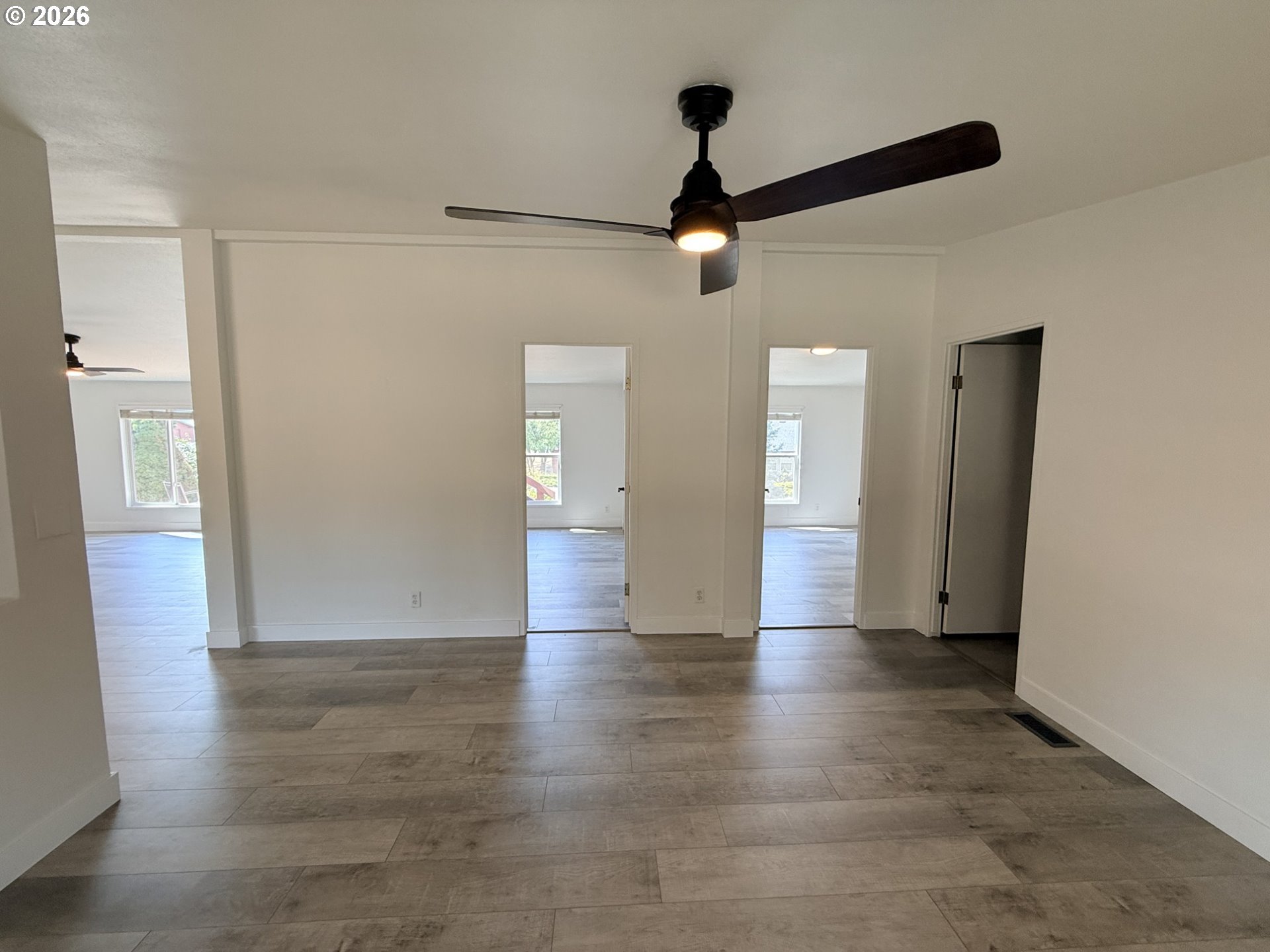 527 Sunridge AVE