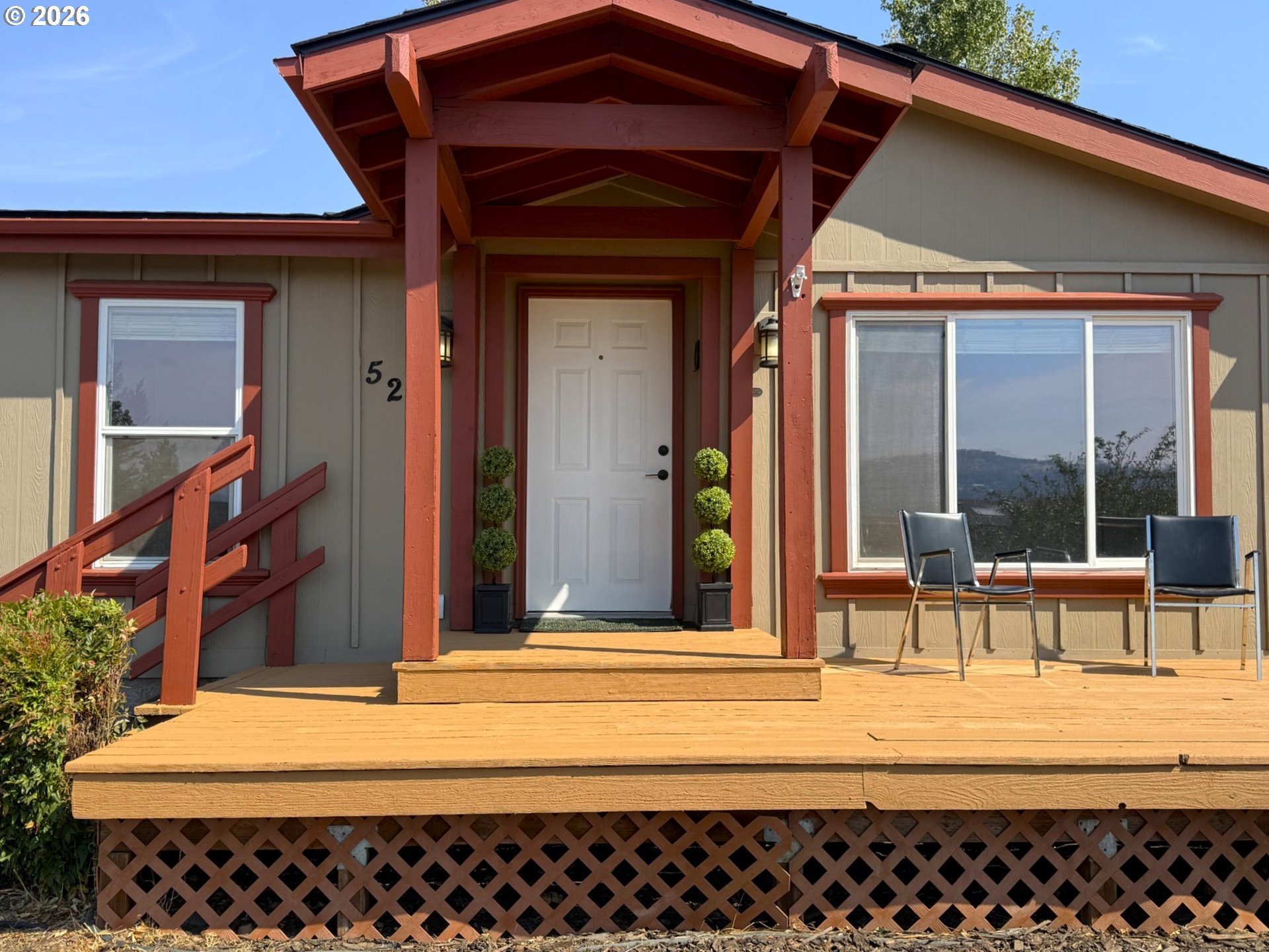 527 Sunridge AVE