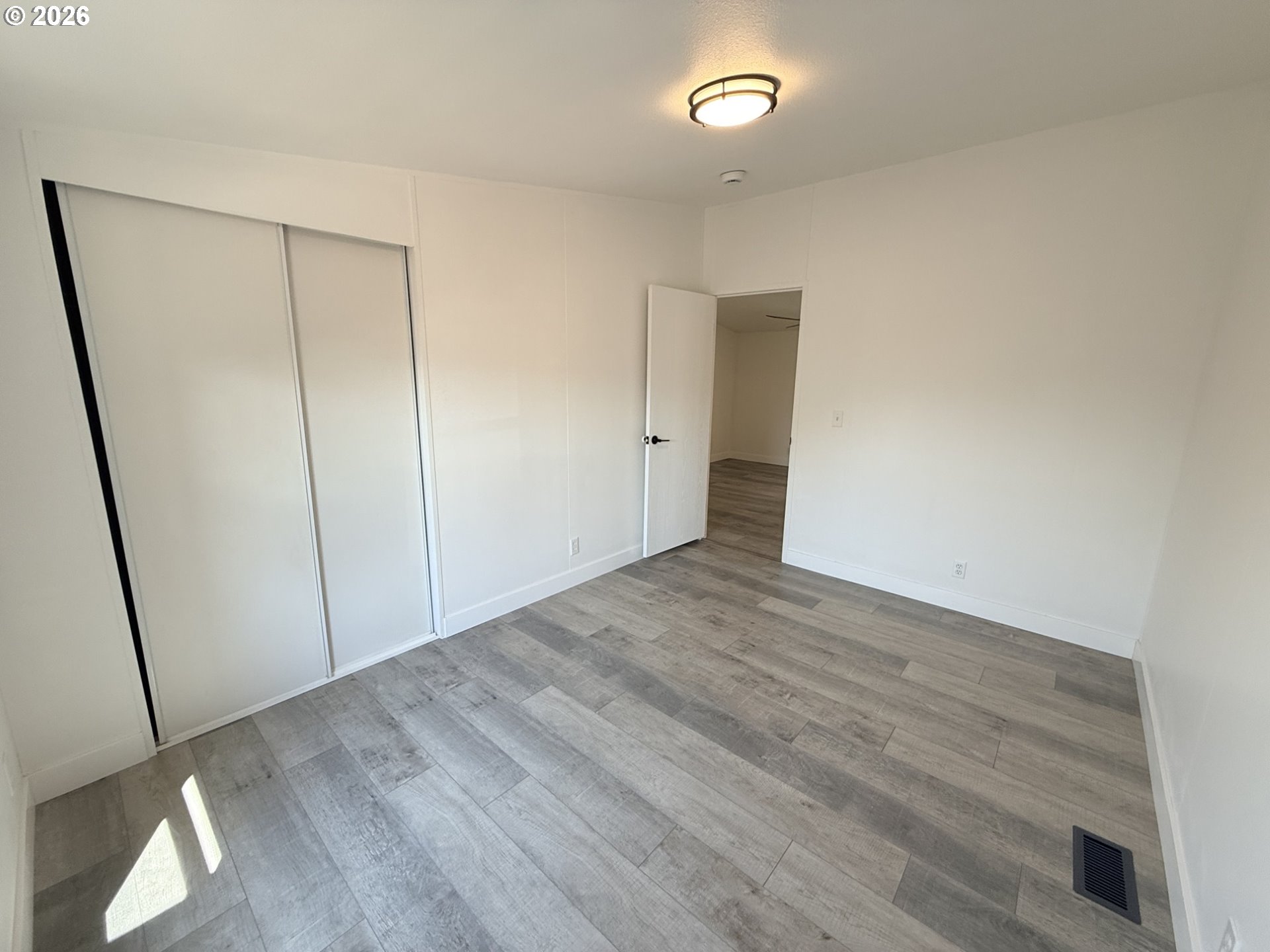 527 Sunridge AVE
