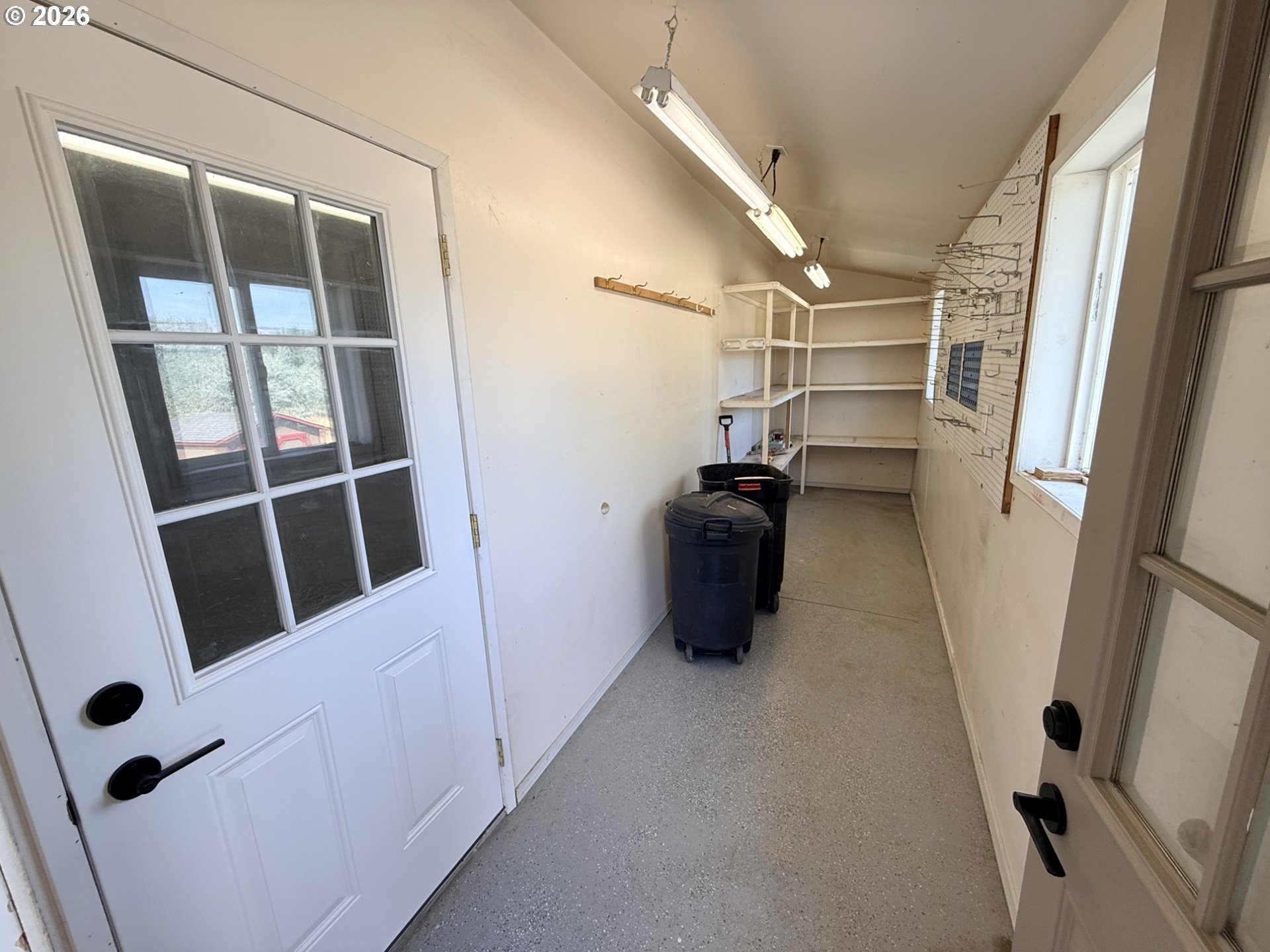 527 Sunridge AVE