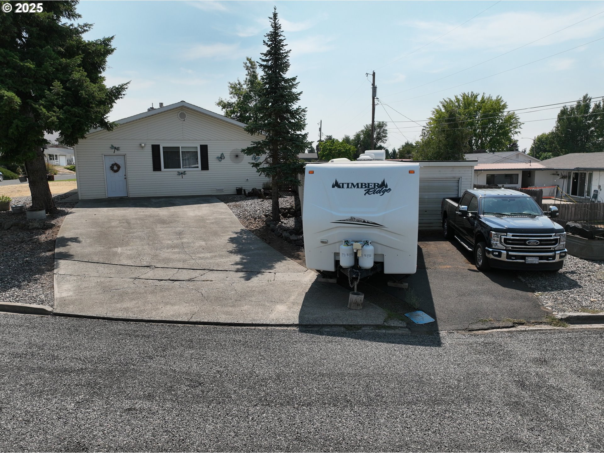 305 ALLISON WAY