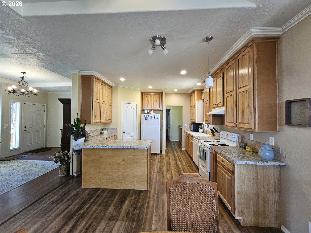 720 Whitney CT