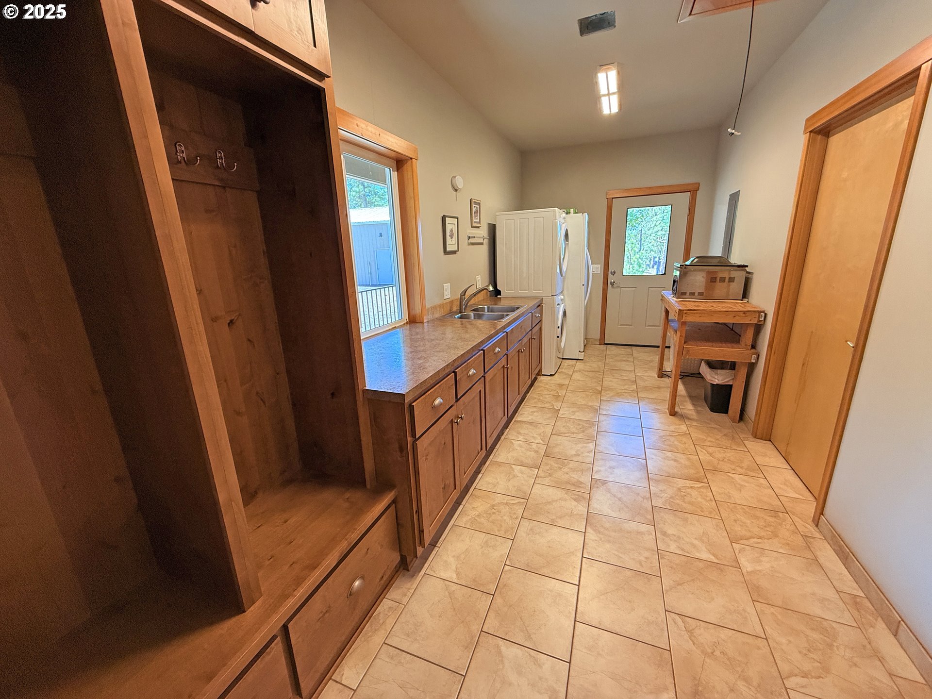 12 Keystone DR