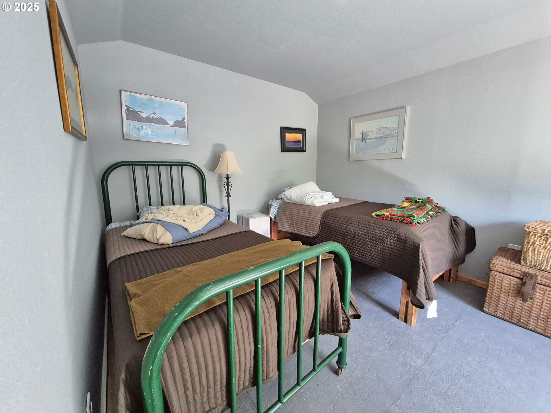 12 Keystone DR