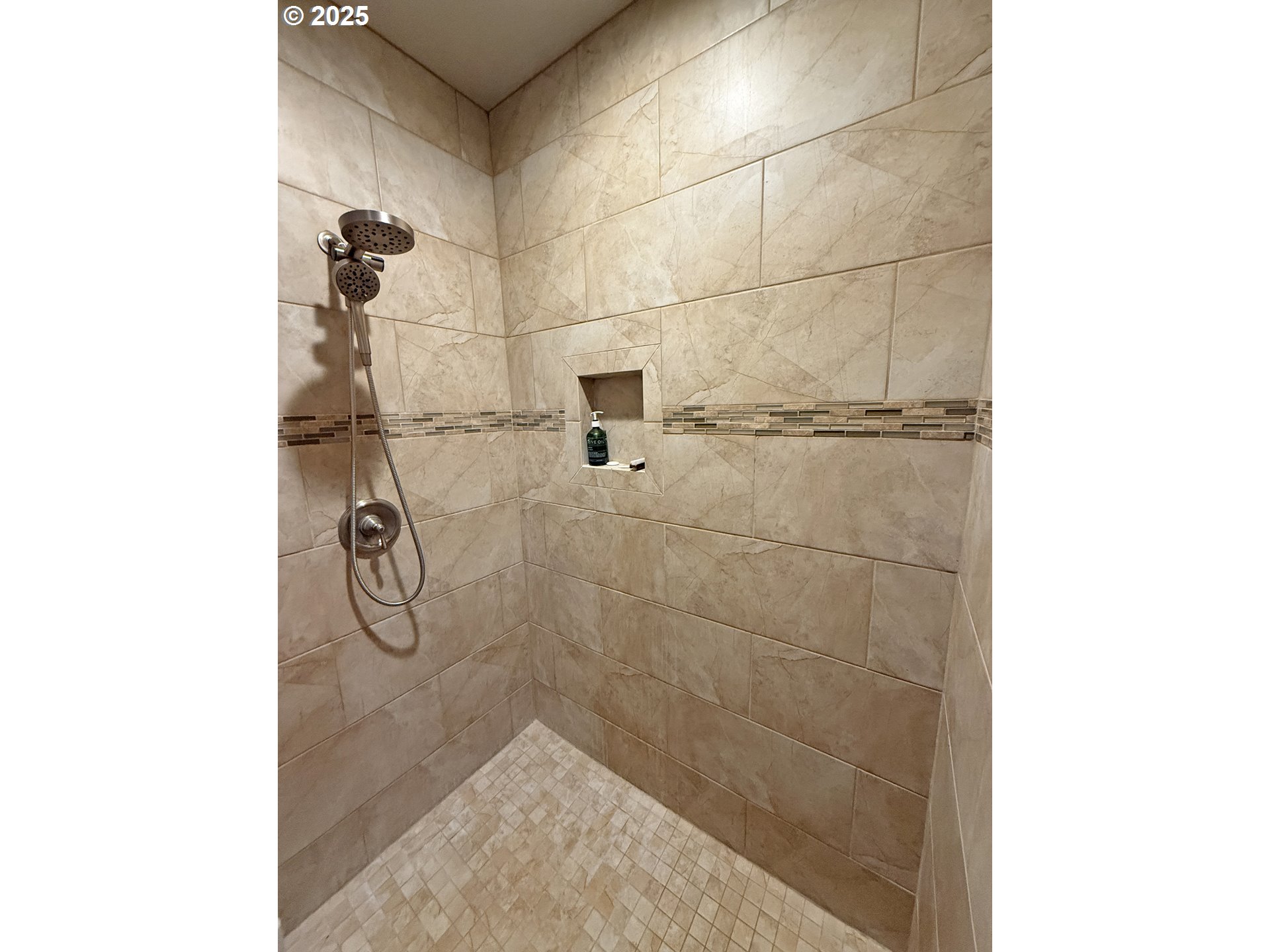 12 Keystone DR