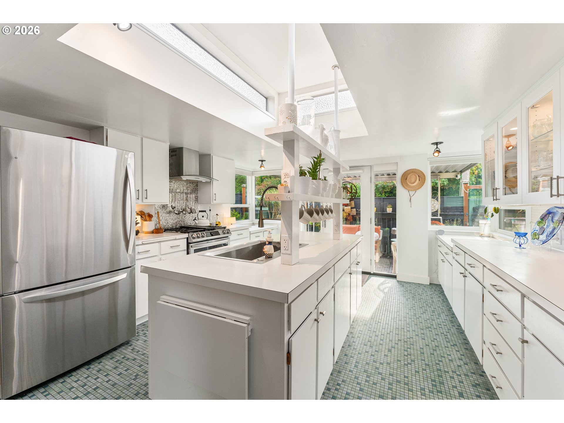 3425 NE 33rd AVE