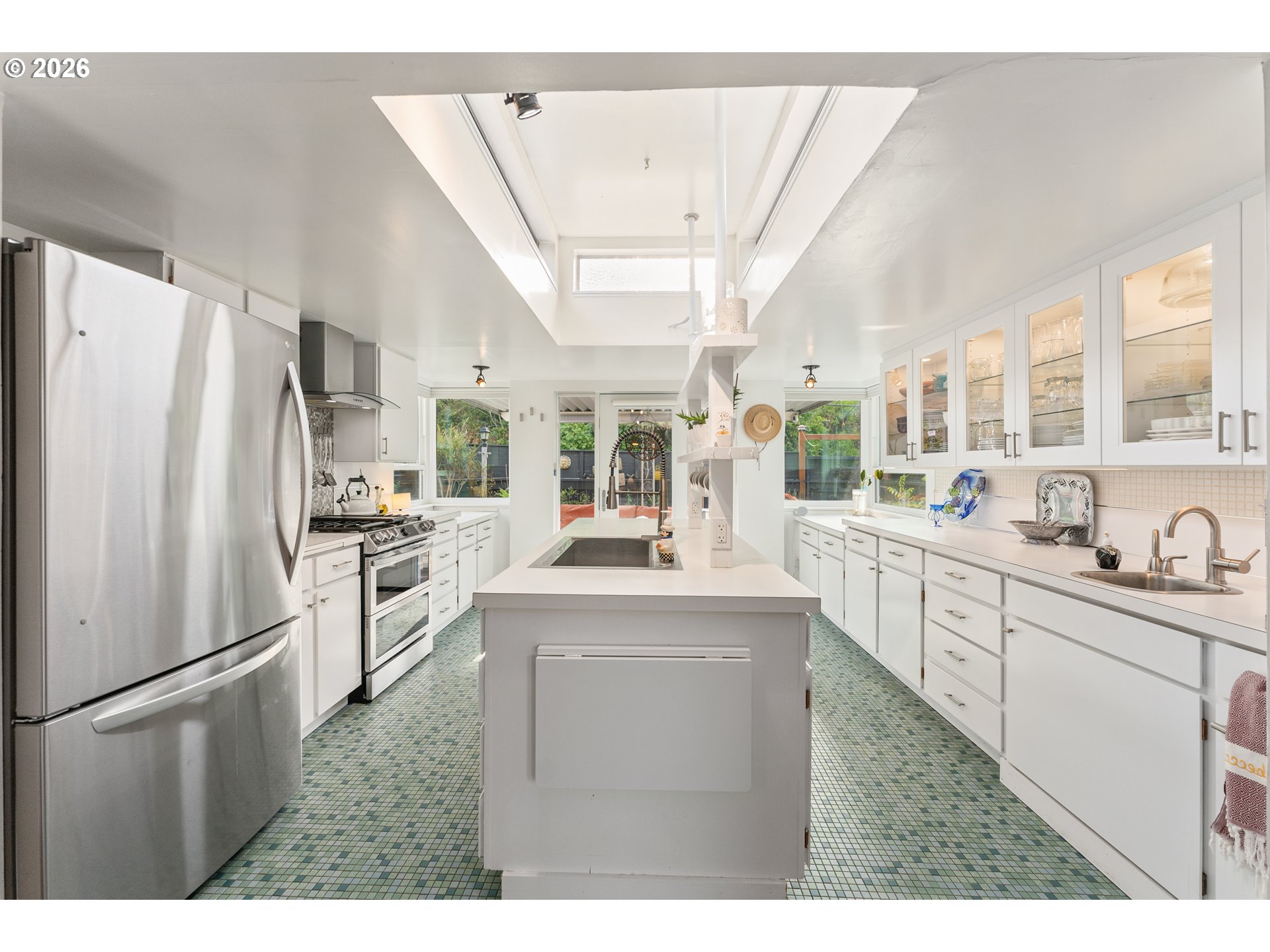 3425 NE 33rd AVE
