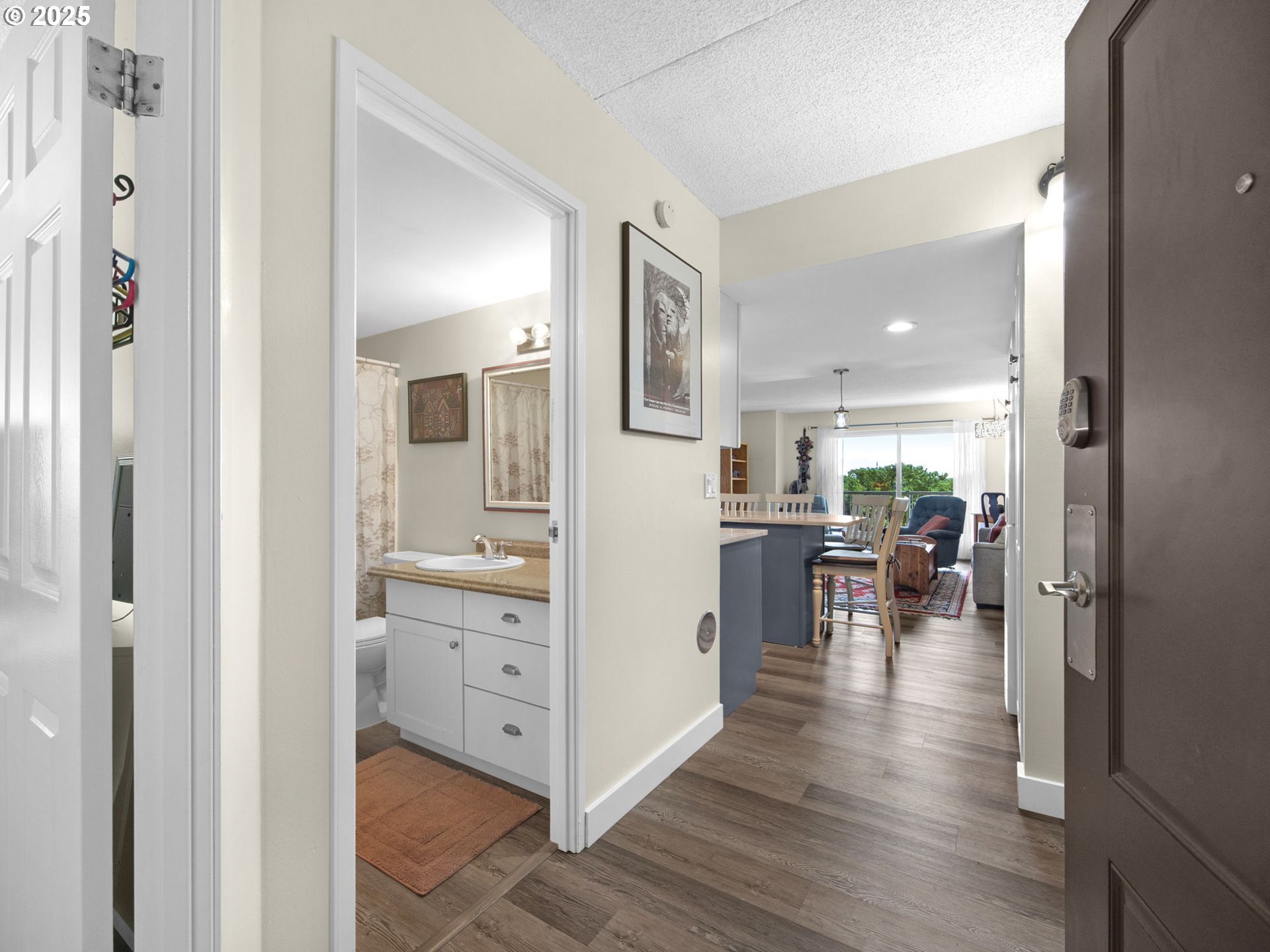 1146 N MARION AVE 1-606