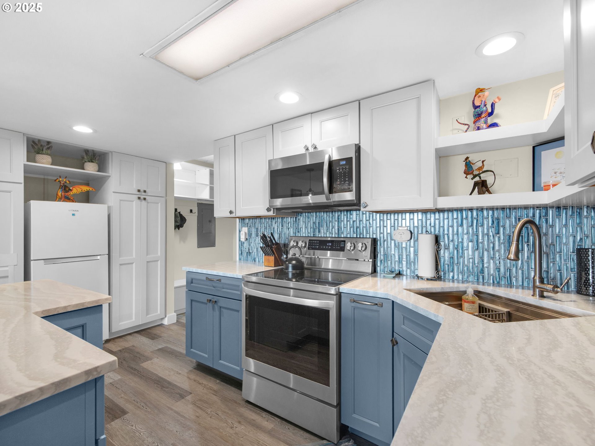 1146 N MARION AVE 1-606