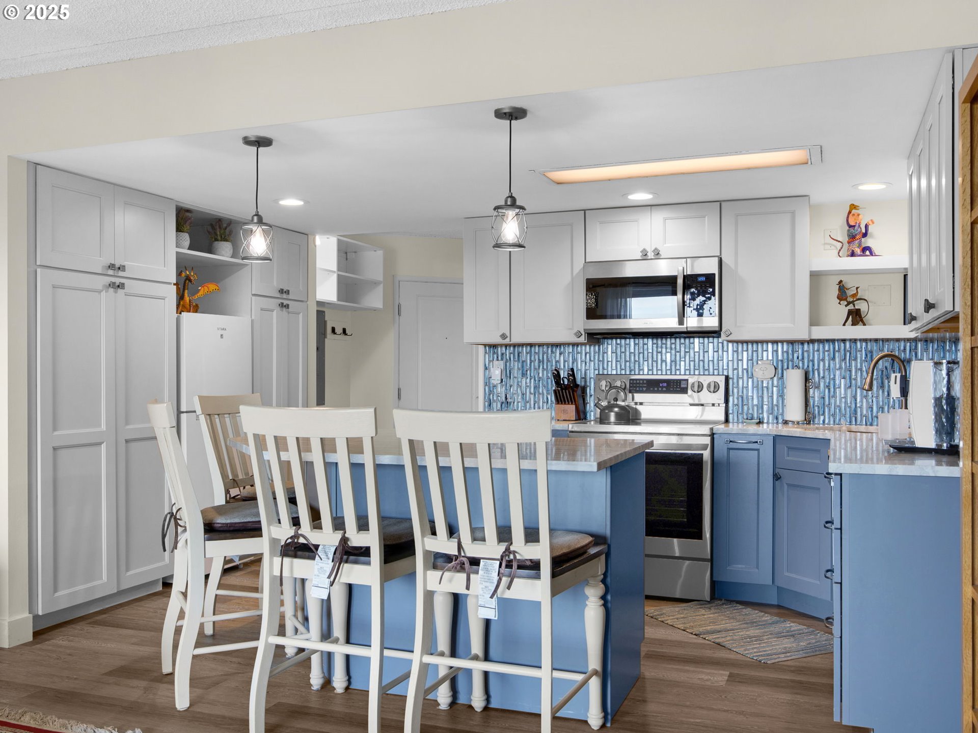 1146 N MARION AVE 1-606