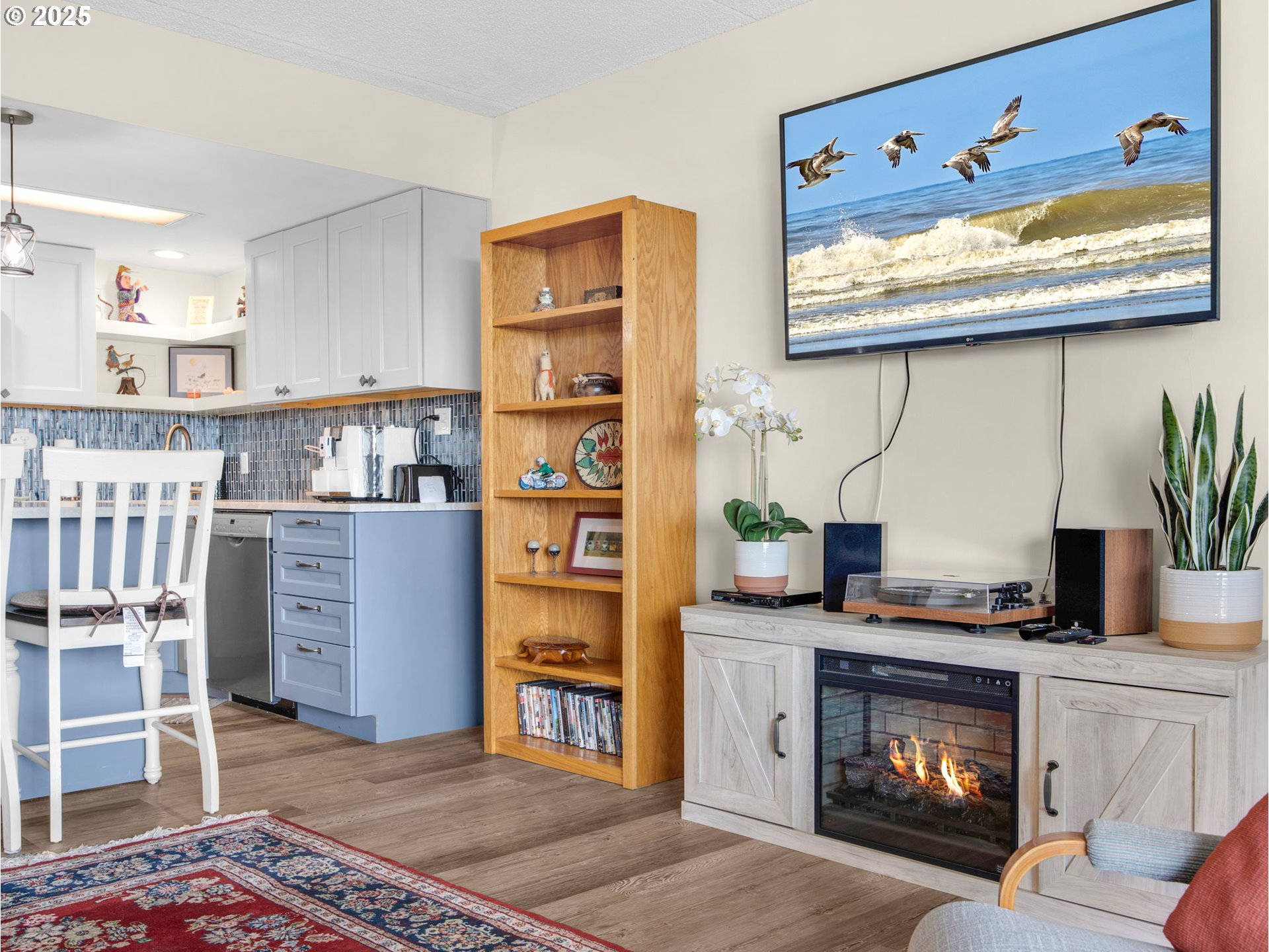 1146 N MARION AVE 1-606