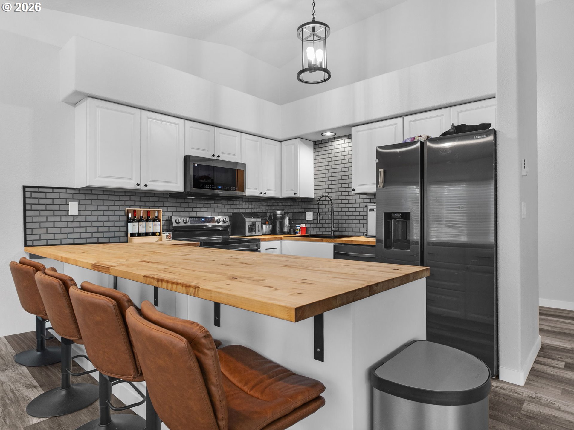 2017 GEARHART GREEN DR Unit: 802