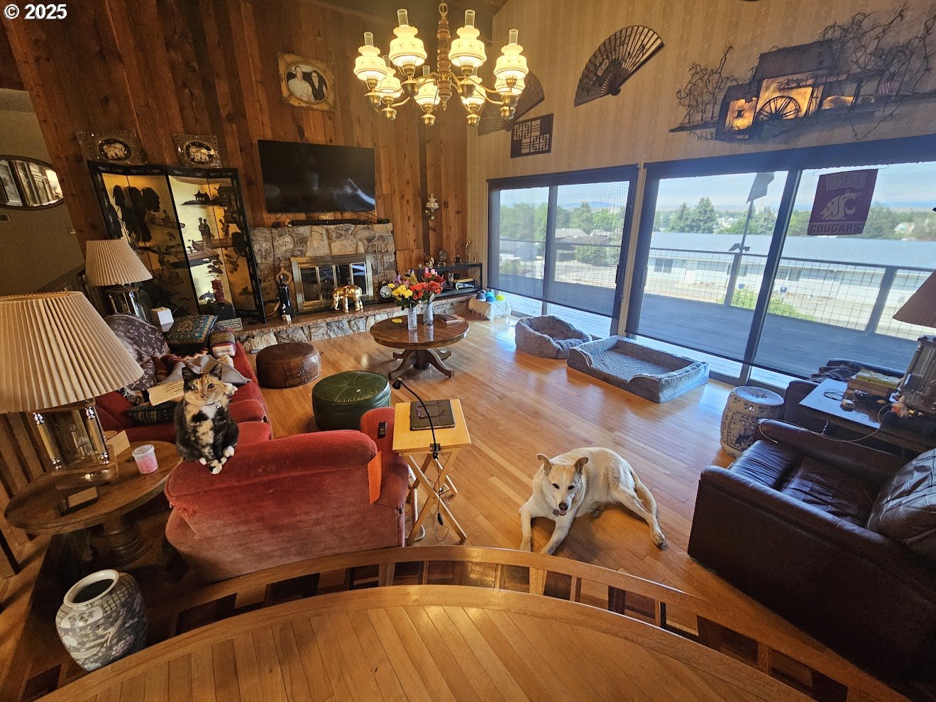 1014 ROE DR
