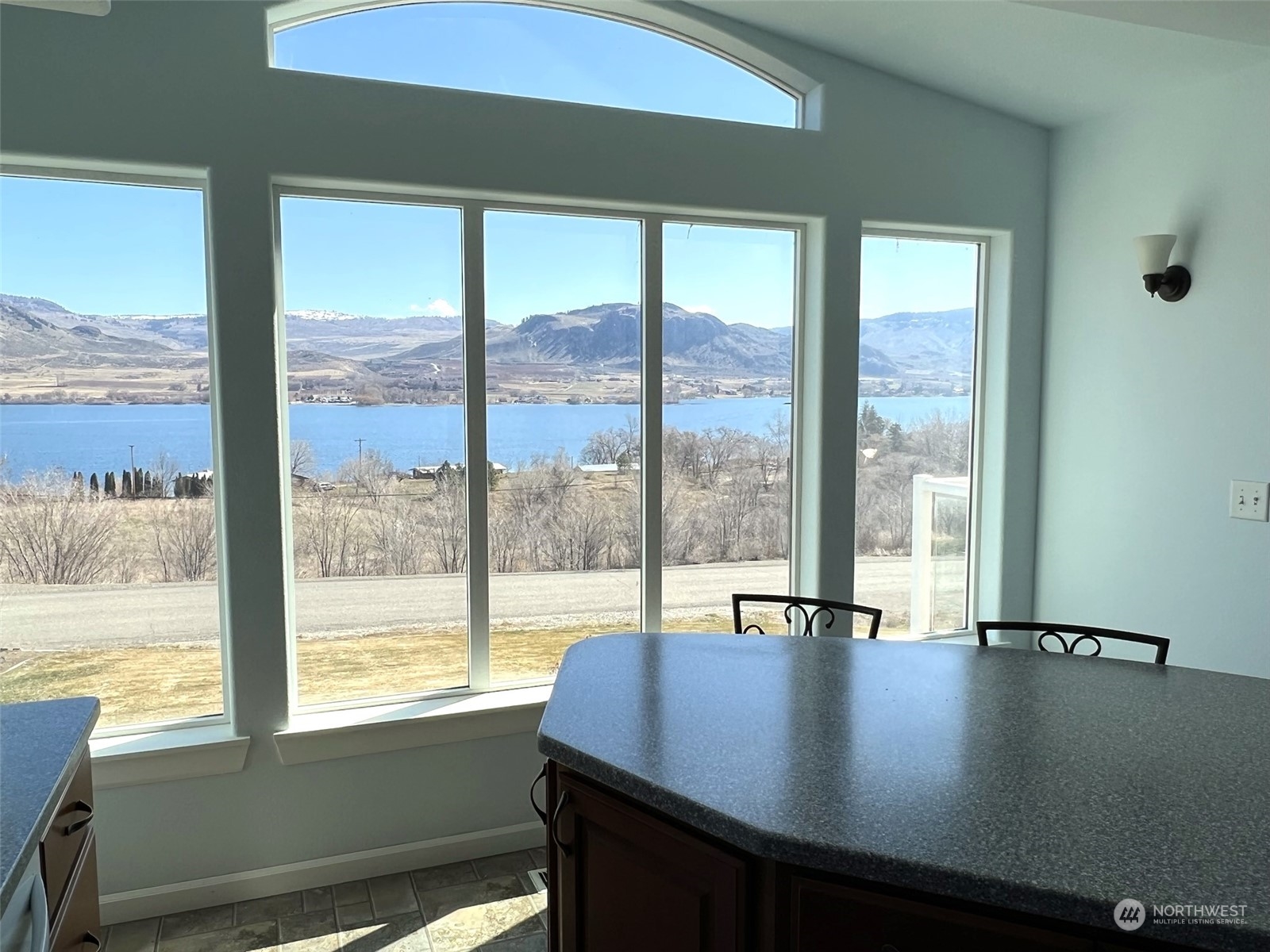 6 Lakevue Heights Drive