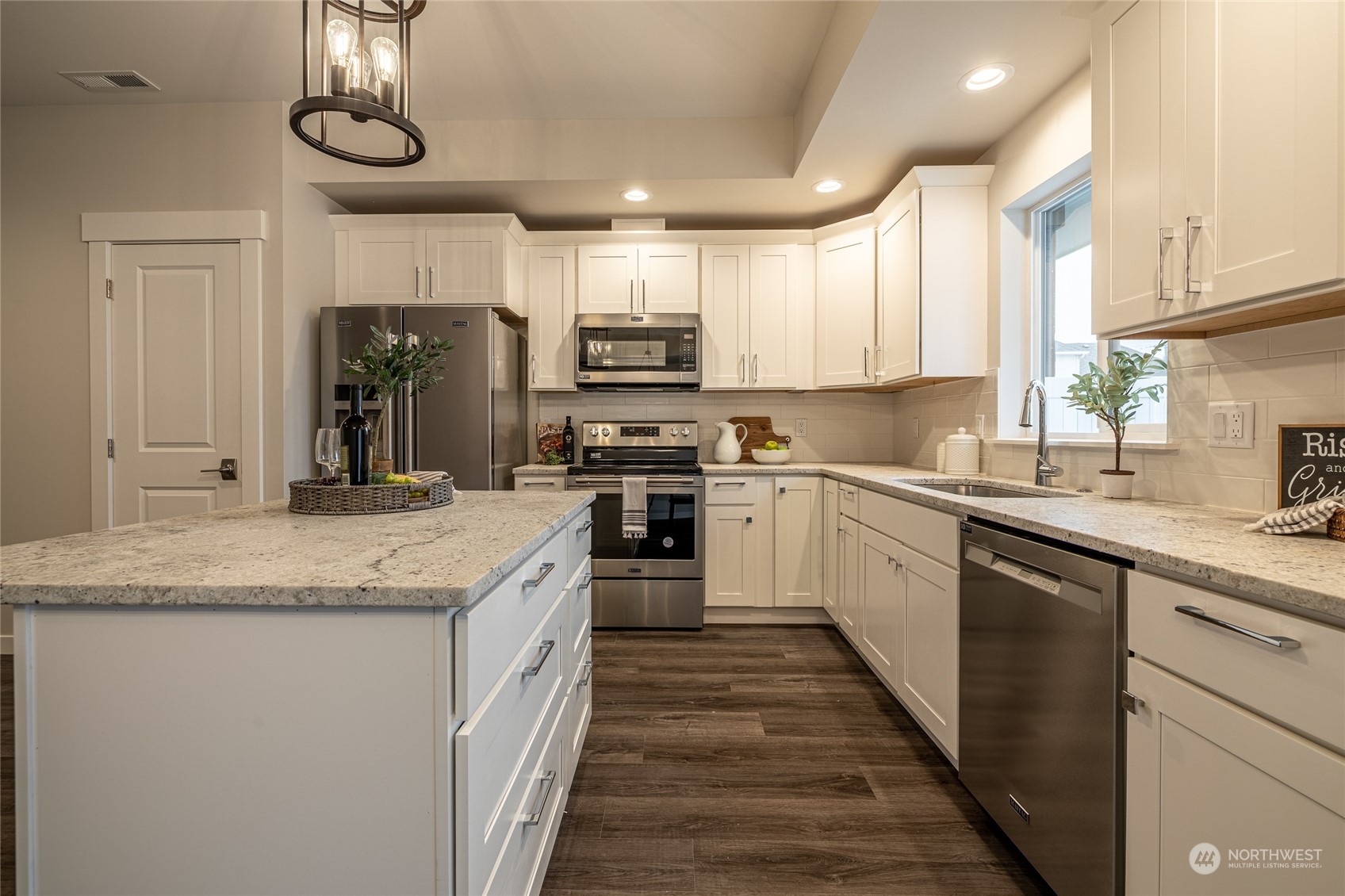 910 Poplar Avenue Unit: C3