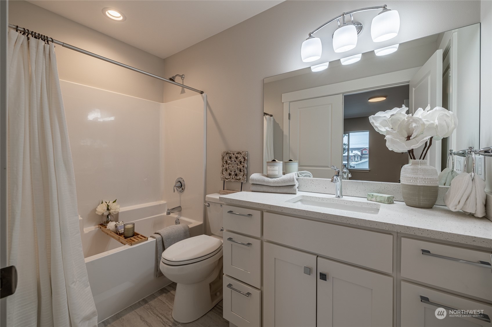 910 Poplar Avenue Unit: C3