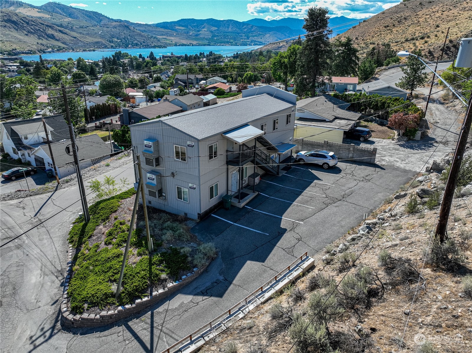 503 E Highland Avenue