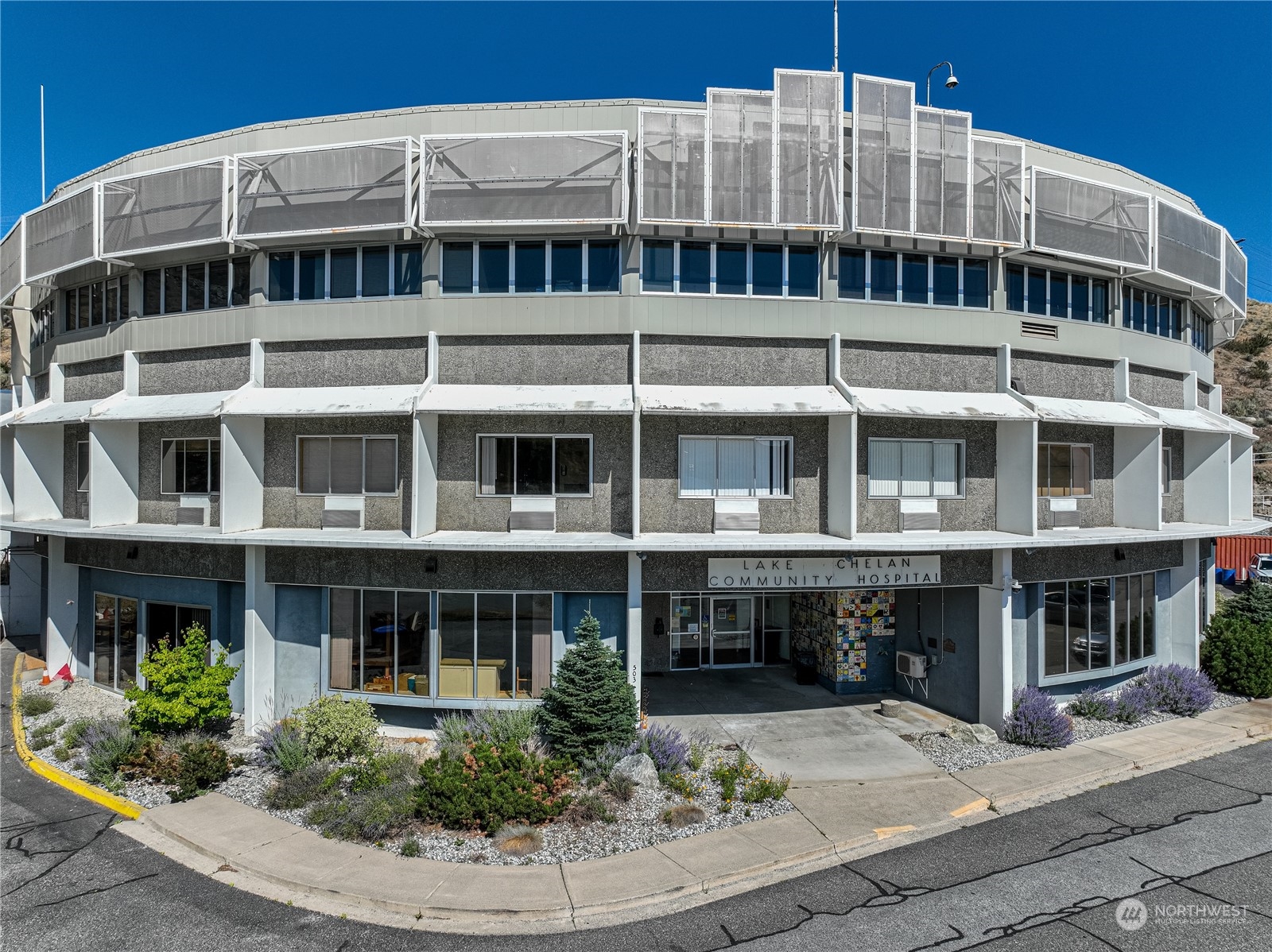 503 E Highland Avenue
