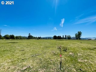 E Main ST LOT 1