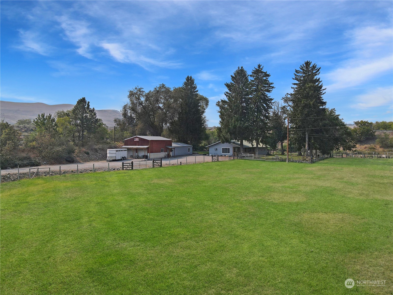 33 Appleway Road