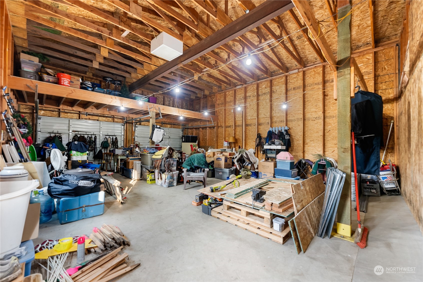 33 Appleway Road