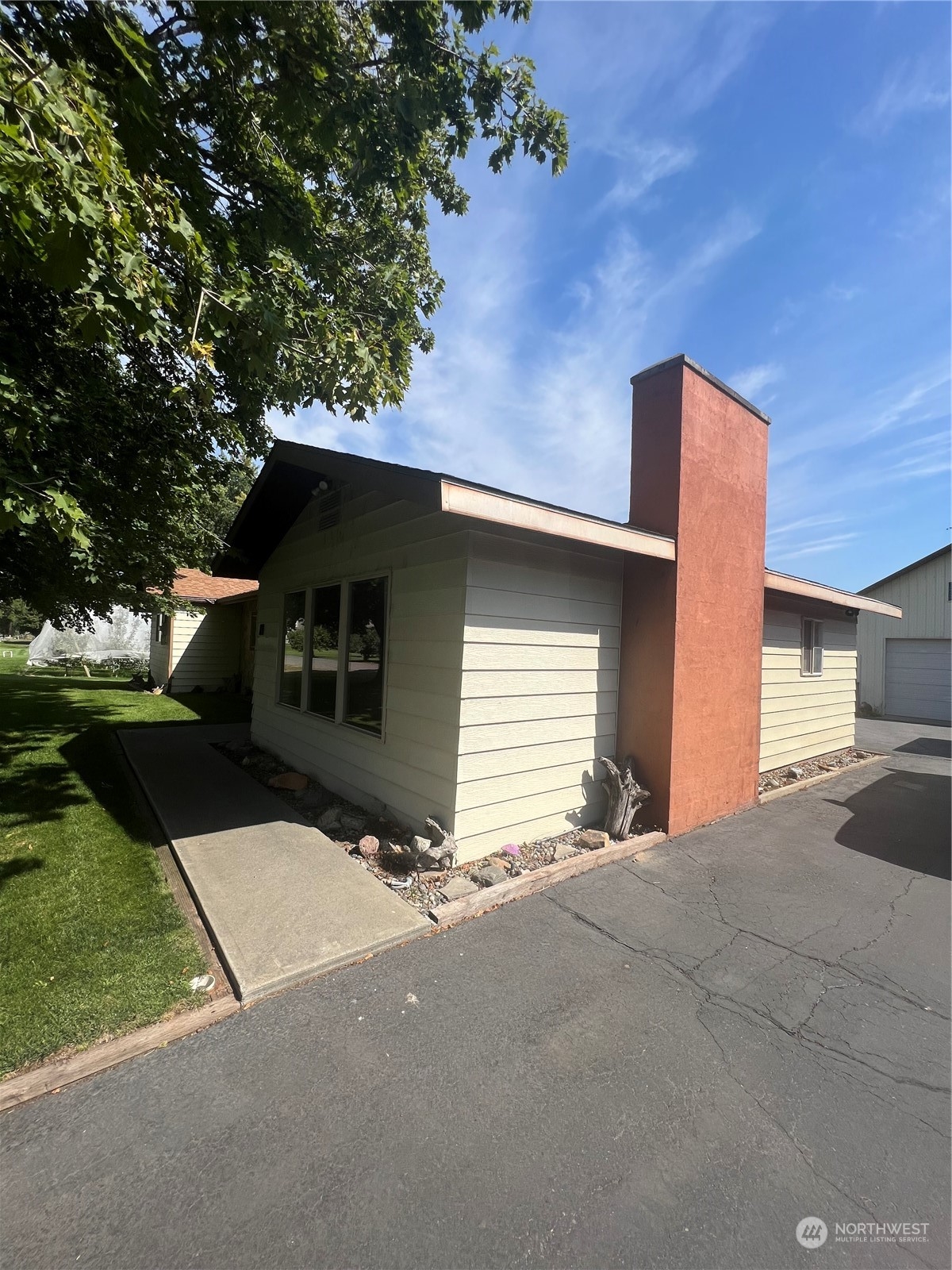 14 Weatherstone Road