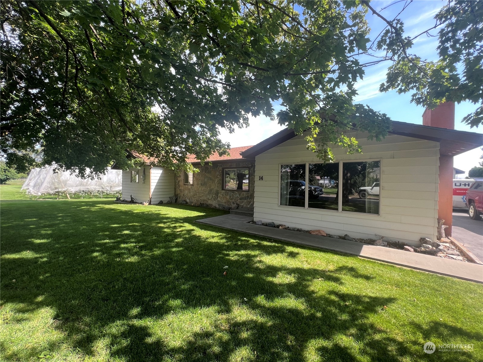 14 Weatherstone Road