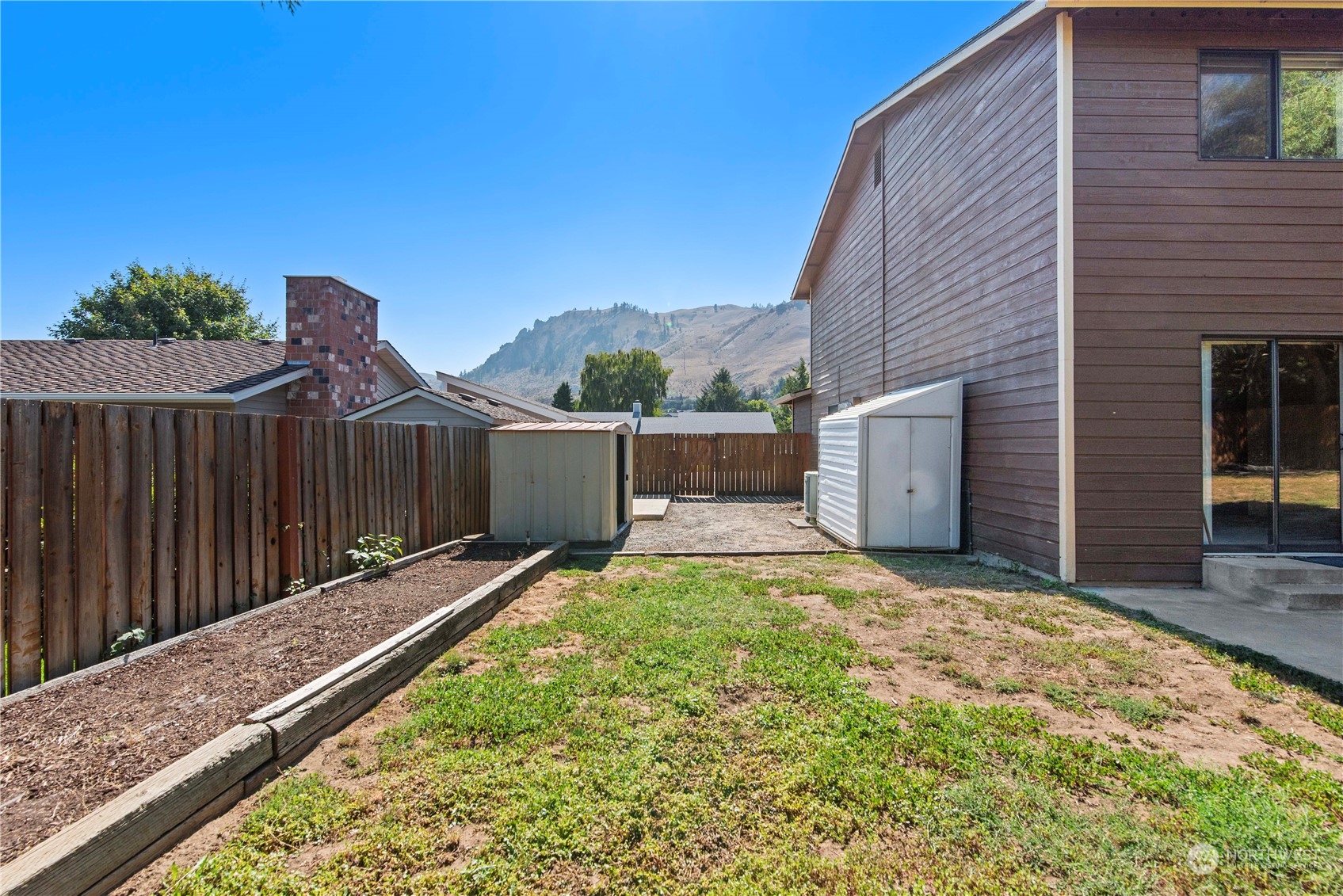 1512 Medina Place