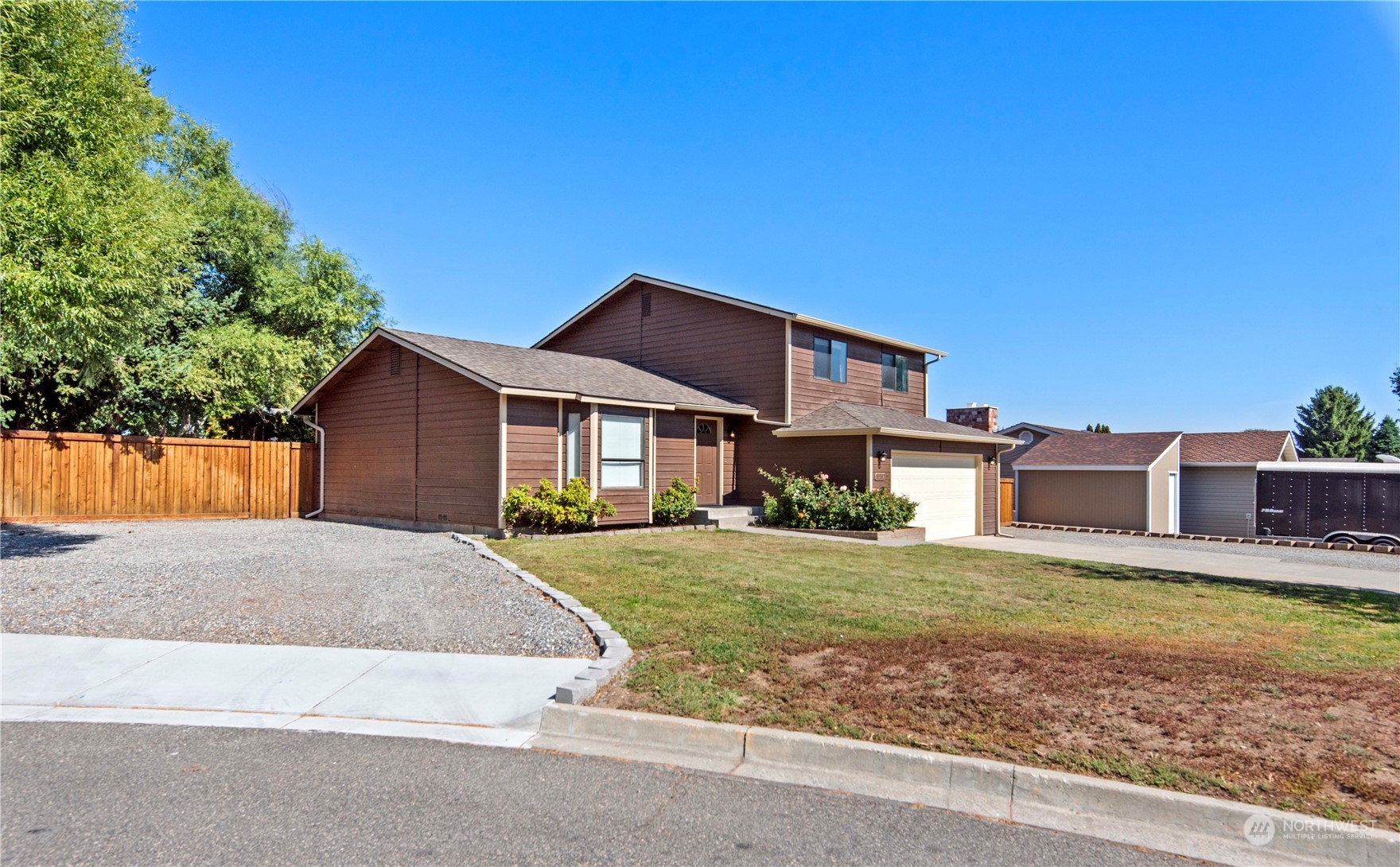 1512 Medina Place
