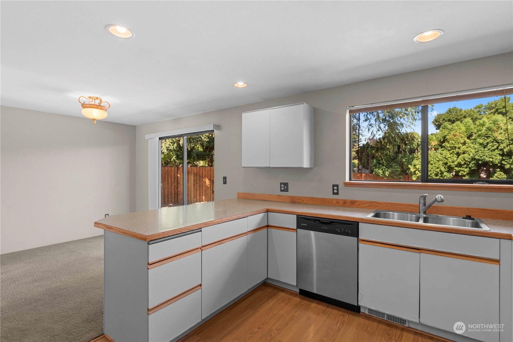1512 Medina Place