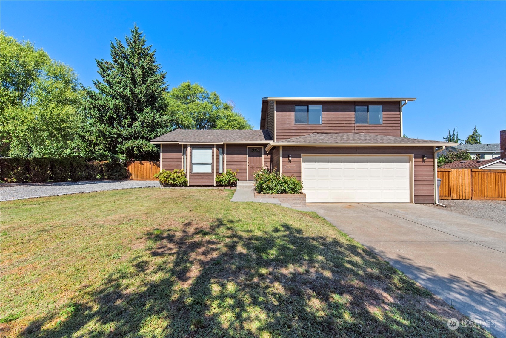 1512 Medina Place