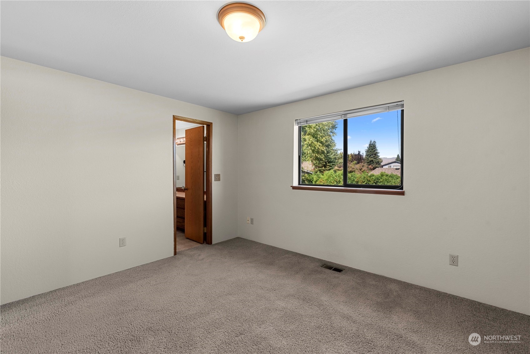 1512 Medina Place