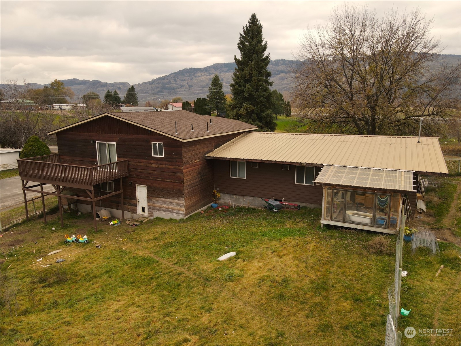 242 O'Neil Road