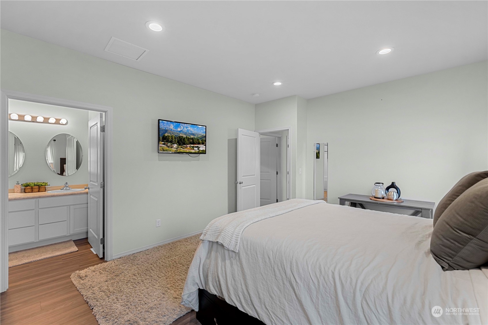 45 Jamey Ln