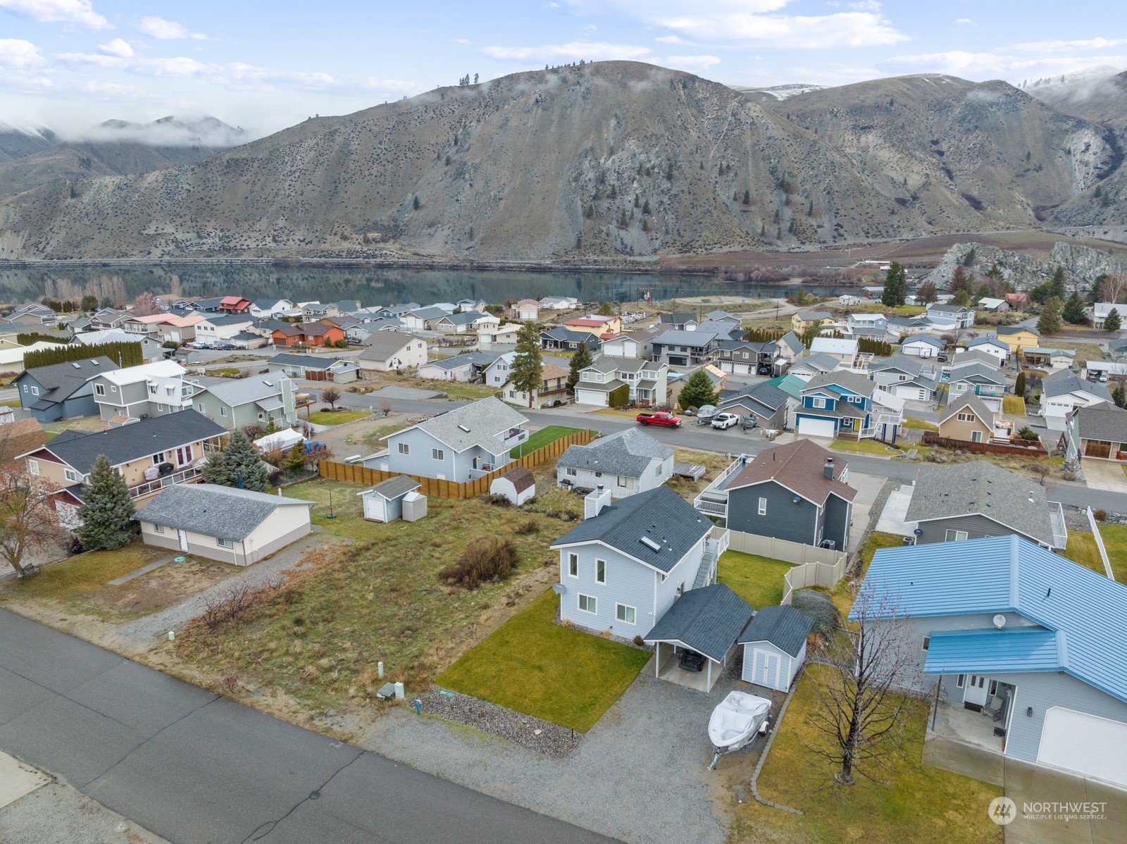 201 E Entiat Drive