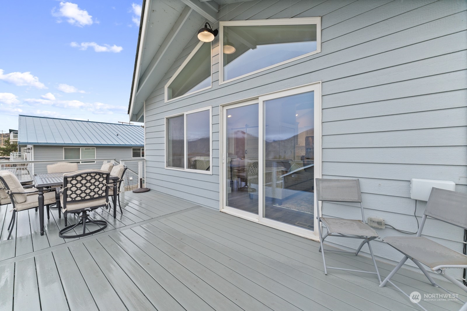 201 E Entiat Drive