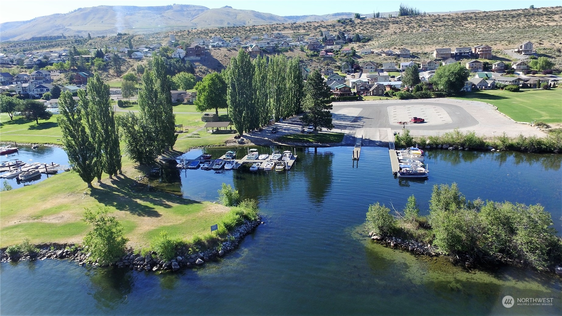 201 E Entiat Drive