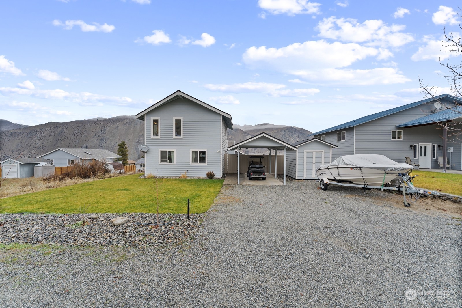 201 E Entiat Drive