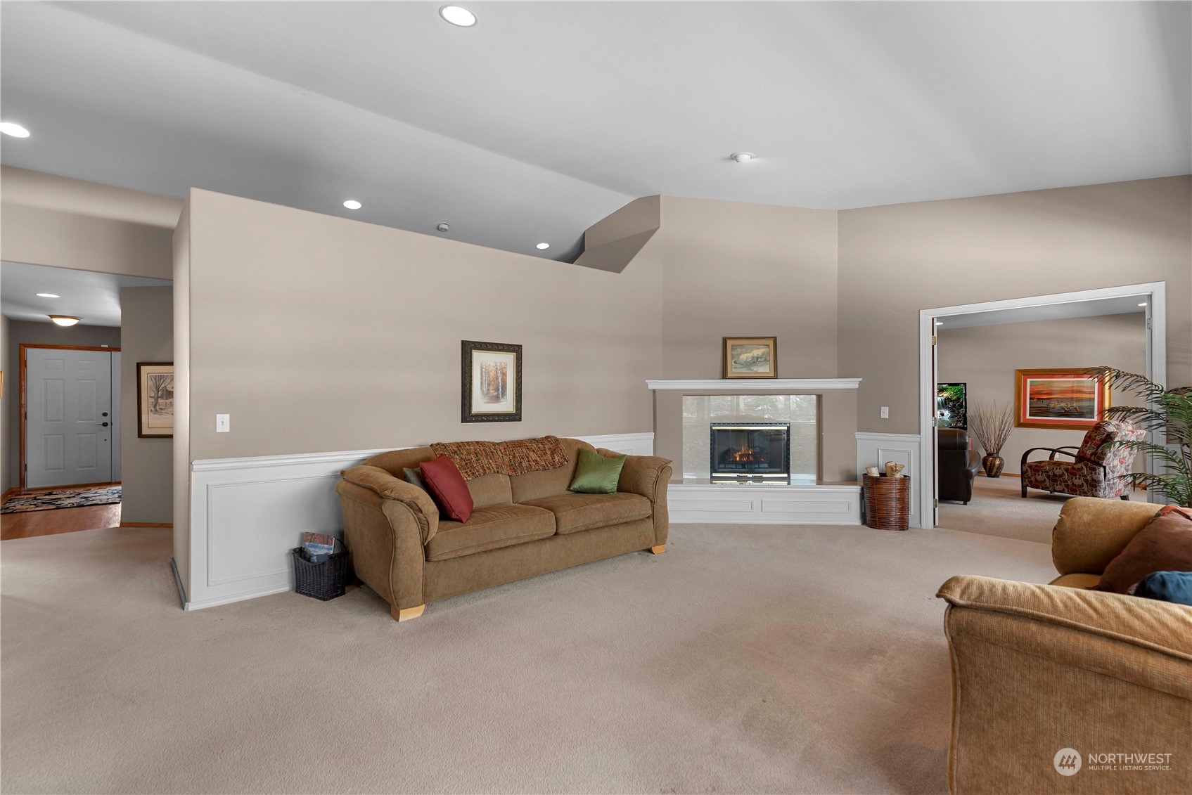 1380 Eastmont Unit: 102